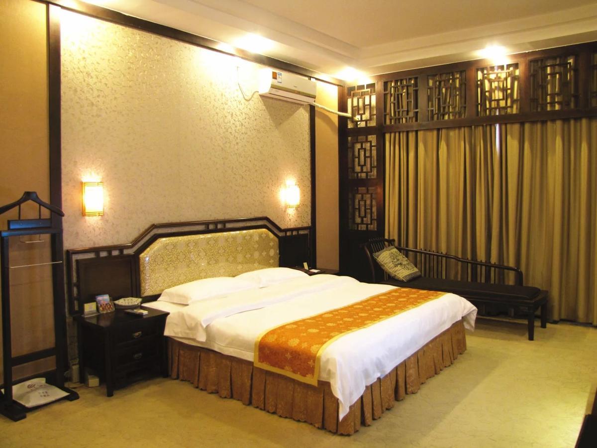 Nantian Grand Hotel Liuzhou Exterior photo