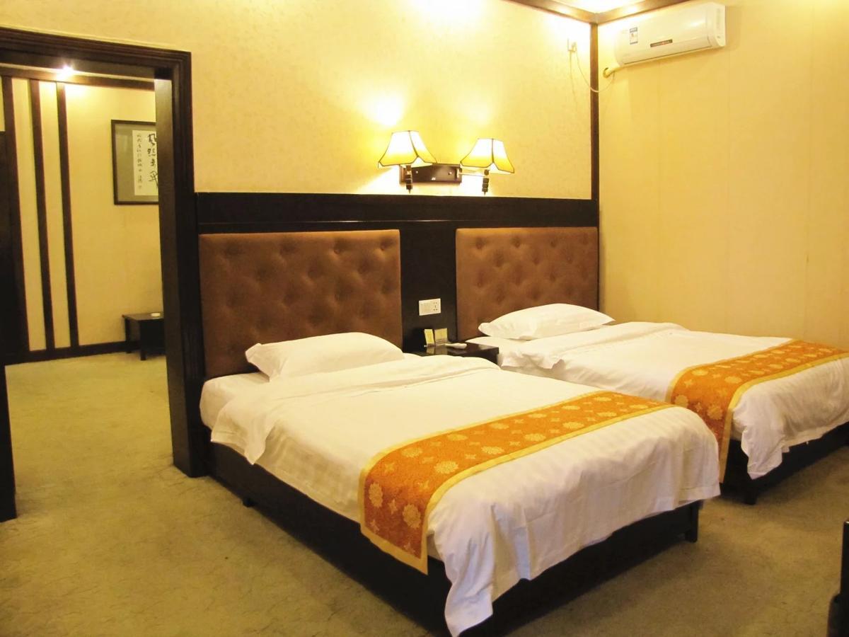 Nantian Grand Hotel Liuzhou Exterior photo