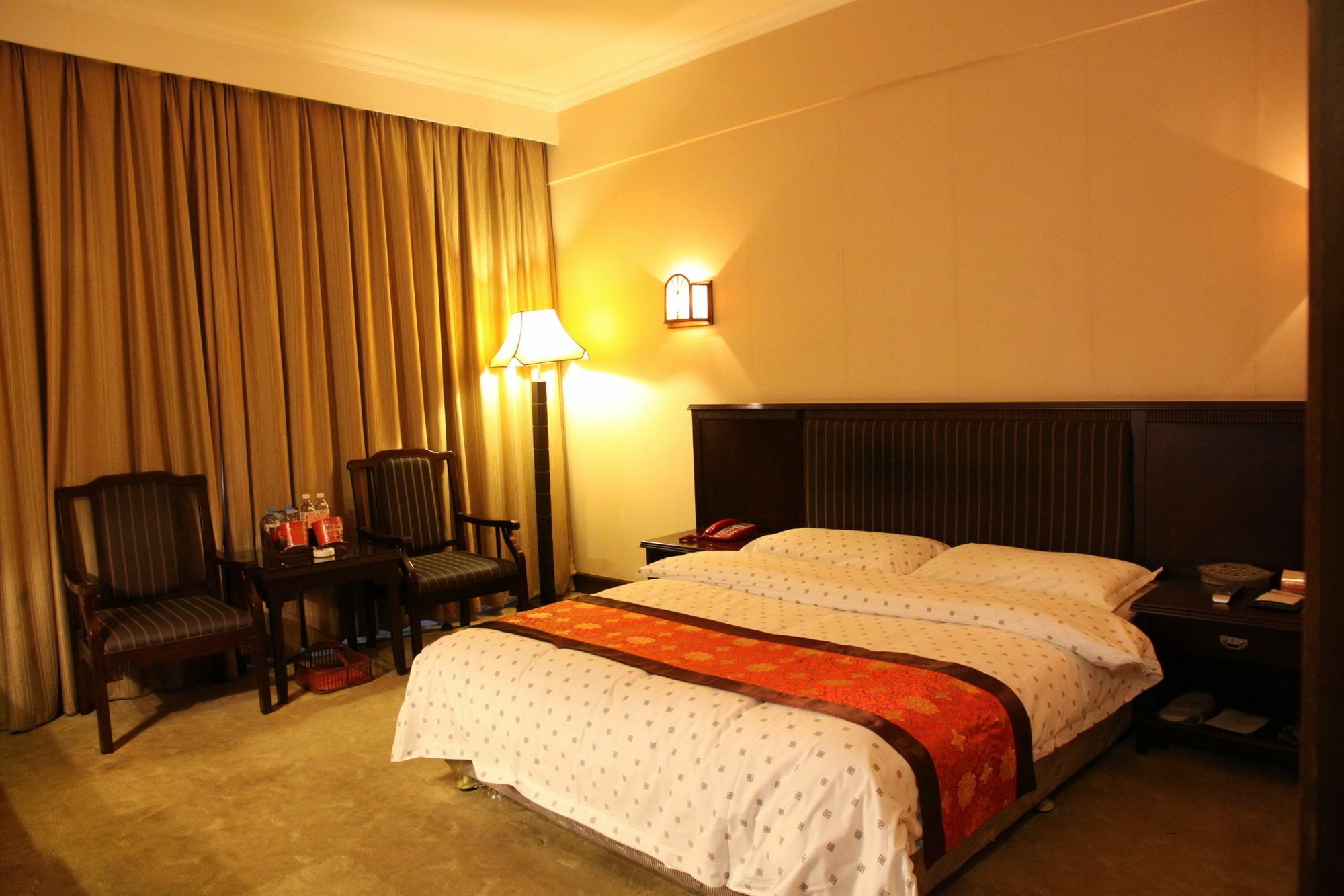 Nantian Grand Hotel Liuzhou Exterior photo